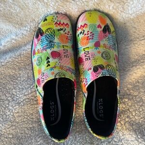 KLOGS Women’s Size 10W Mission Closed-Back Clog Sunny Days EUC